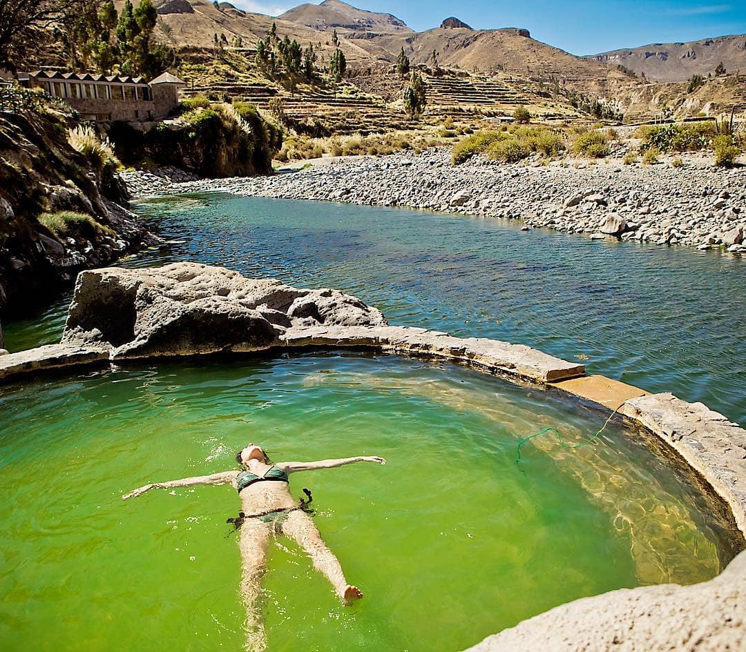 If you're looking for a pool with a view, this is your place! This amazing natural hot springs pool of the #ColcaCanyon is the perfect place to relax. Great shot by @lauragriertravel (IG)
#Peru #Arequipa #PeruTheRichestCountry