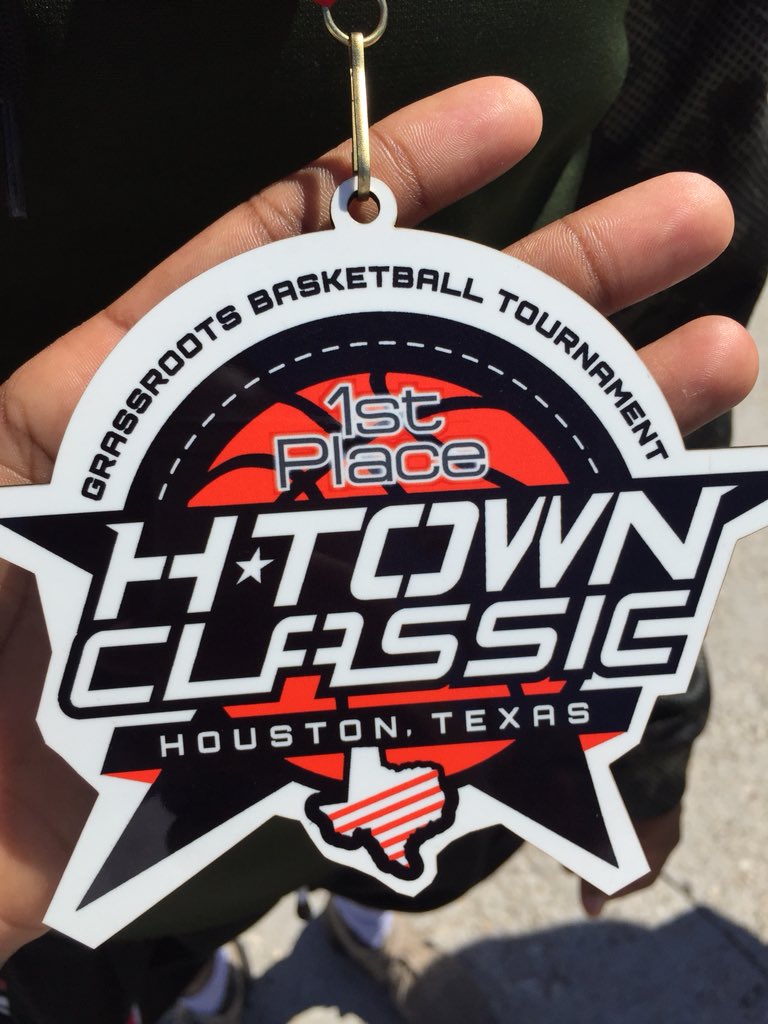 expose_or's tweet photo. 2020 NewEra Squad wins championship game By 15+ These kids are dawgs 🚨🏀 @AustinNewEra @BigfootHoops https://t.co/VFrBcZPU6F