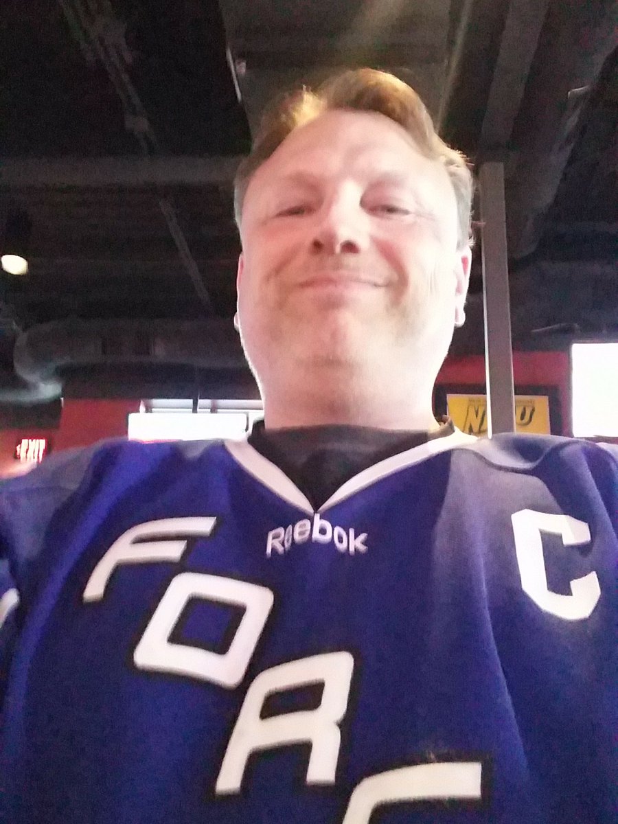 forcefanatic114's tweet photo. @OmahaLancers #tweettheheat BWW Fargo.  Go Force!!!!! https://t.co/7LJmbijKXl