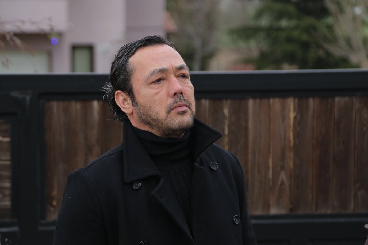 Ve Kuzgun burada biter.. Zevkle çalıştığım #savaşçı projesindeki yönetmenime, oyuncu arkadaşlarıma, tüm set ekibimize ve siz izleyicilere kalpten teşekkürler. #hesapgünü @LimonFilm @FOXTurkiye <a href="/savascifox/">Savaşçı</a>