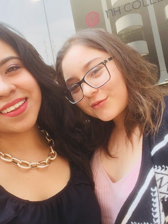 CalleyPocheMX's tweet photo. Estamos esperándolas. CDMX. 🇲🇽 @calleypocheoffi @danielaacallee @Pochosaurus @linamcaceres @RaulGarciaTV https://t.co/5C5DyfZcj5