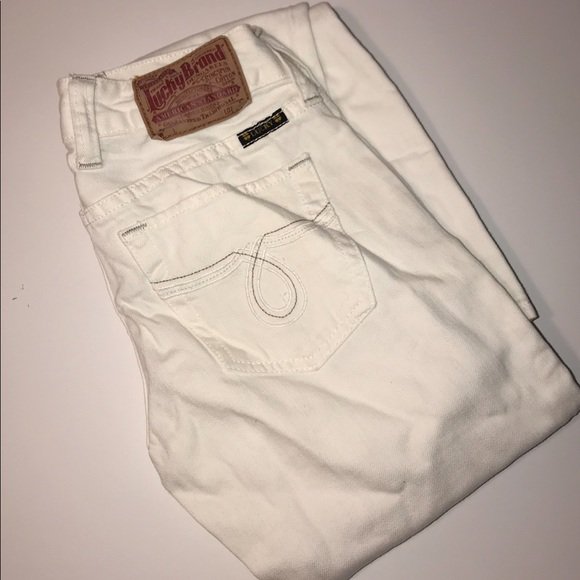 EpiphanyShop's tweet image. So good I had to share! Check out all the items I'm loving on @Poshmarkapp #poshmark #fashion #style #shopmycloset #underarmour #pinkvictoriassecret #luckybrand: bnc.lt/focc/TE3eowKDkM