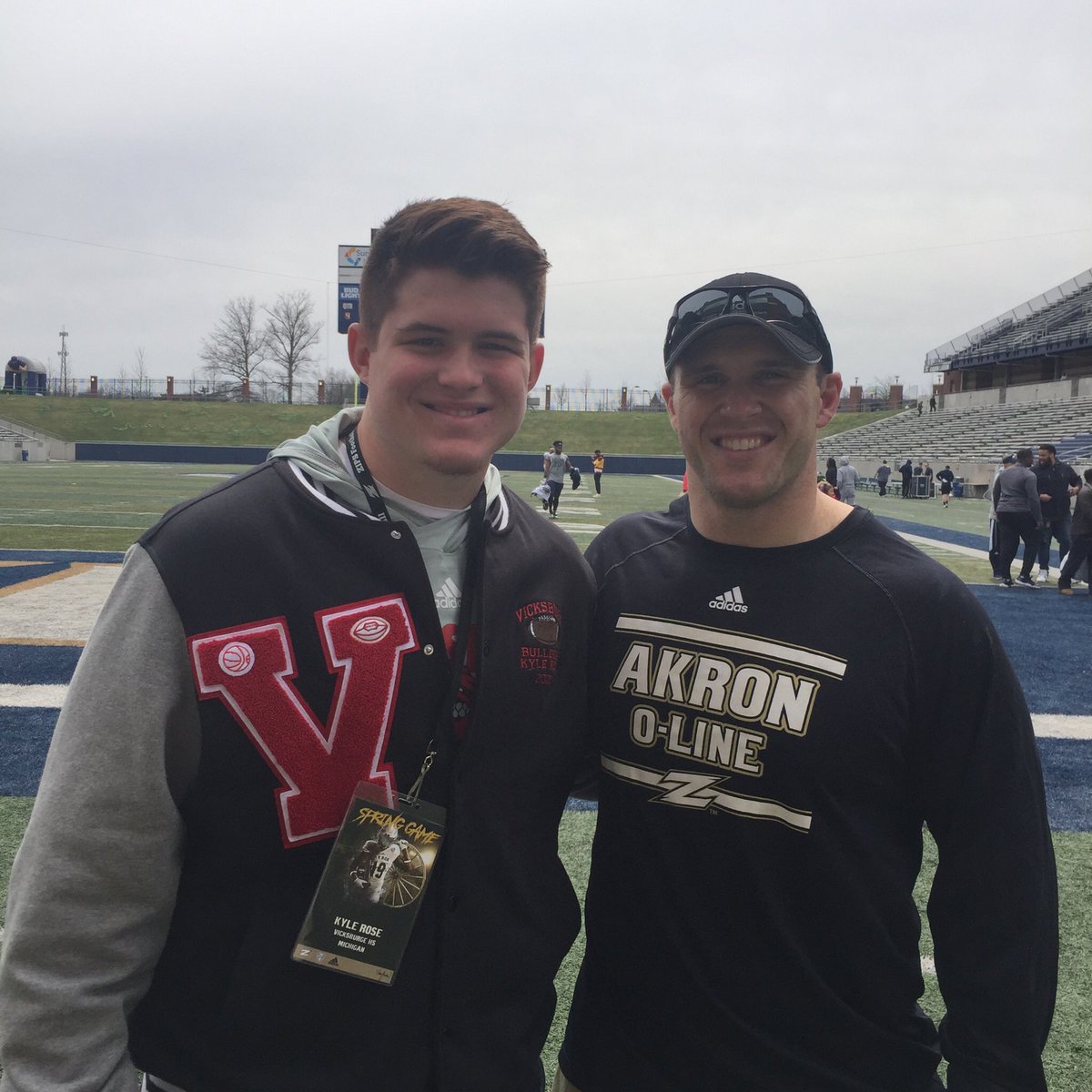 Kal_4153's tweet photo. Had a great time at the @uakron spring football game! https://t.co/WVmVw9pJNw