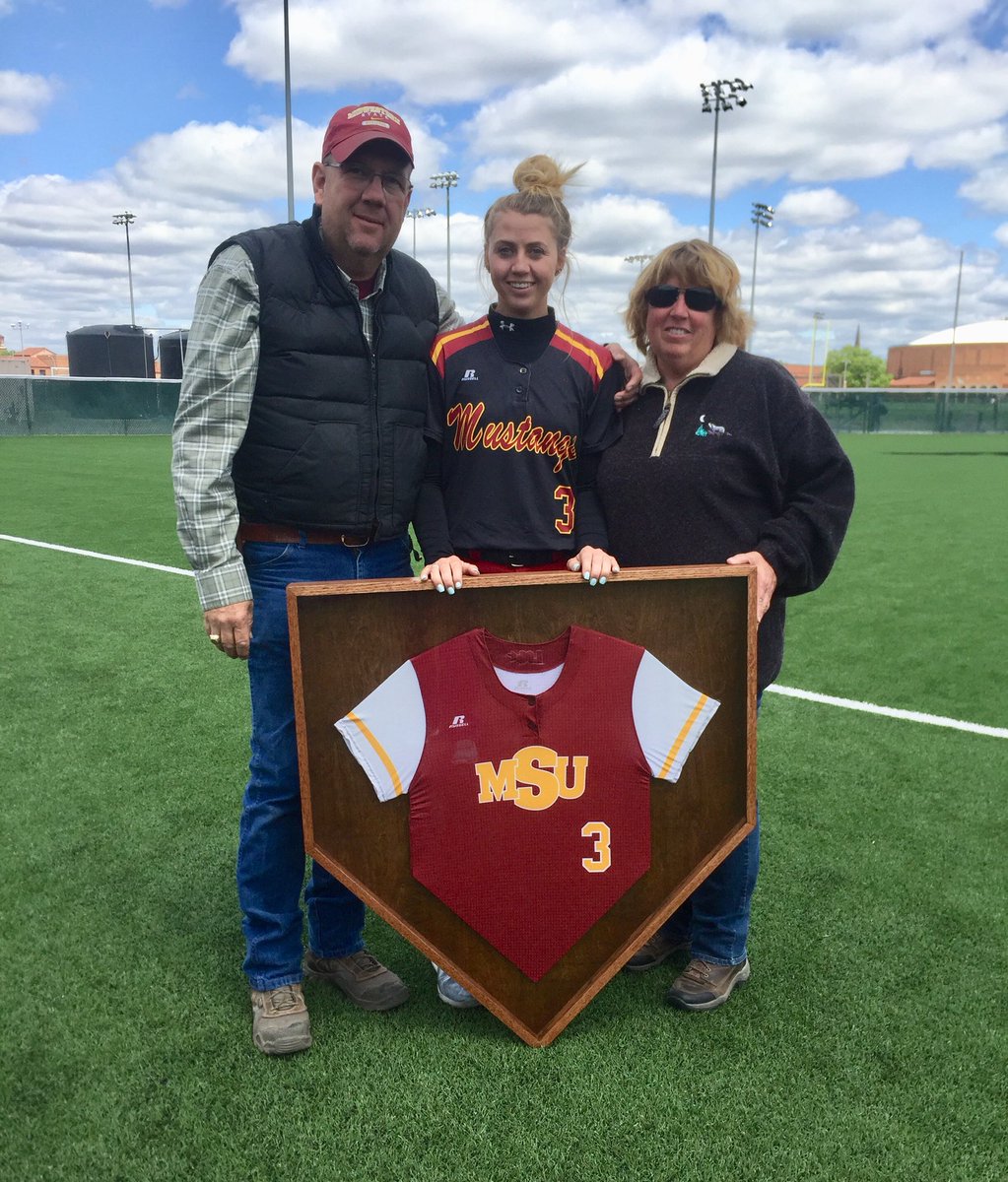 MFHSSoftball's tweet photo. Today was the last game at MSU. What a ride it has been since Amanda started playing softball at 8 yrs old. Thanks to all that we’re apart of her career. Thanks to all the friends we have know. Thanks to all of y’all for being a part of it. It’s been awesome. #midwesternstate https://t.co/EsWVkpEn7s