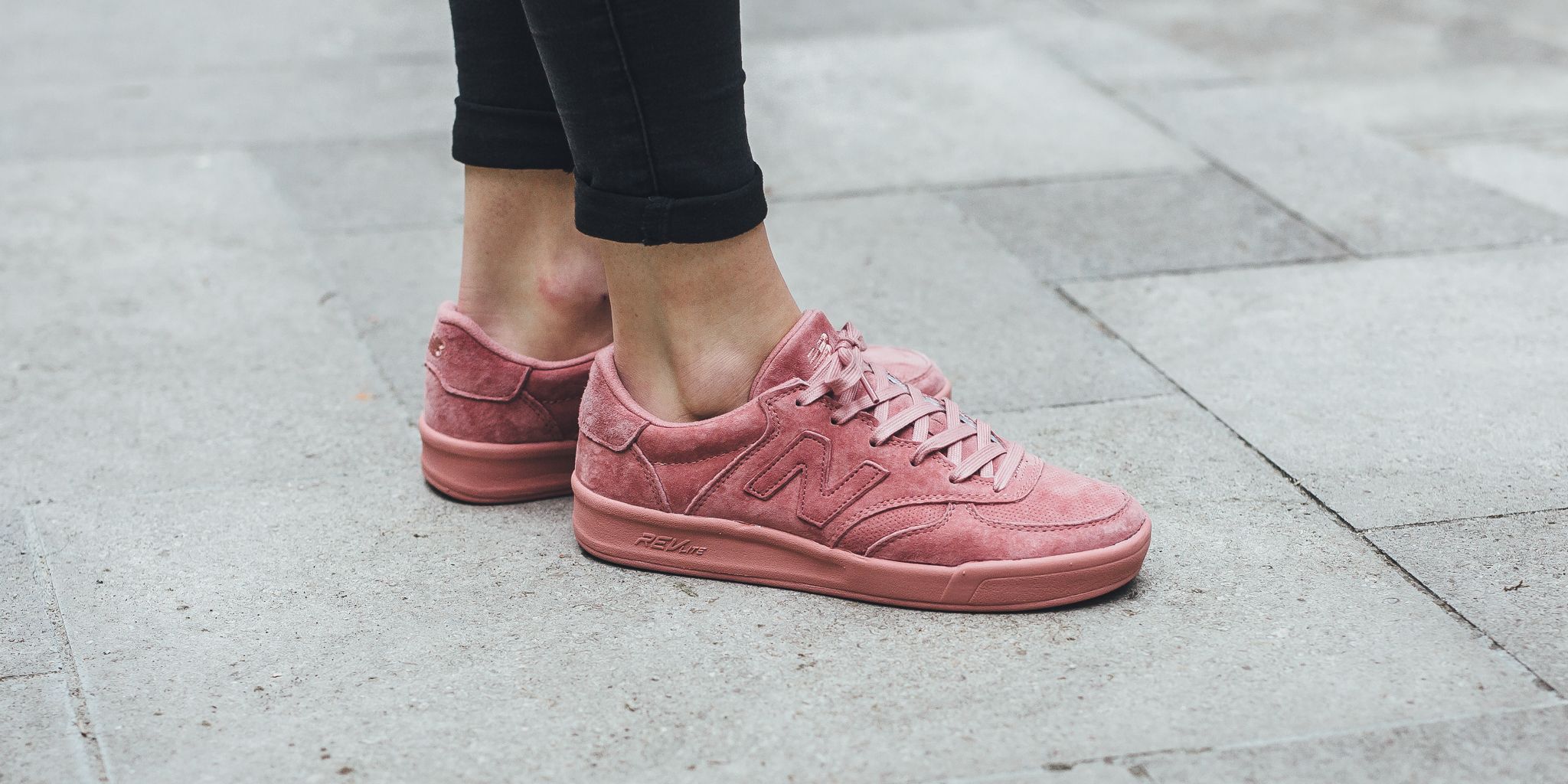 pot beginnen moord Titolo on Twitter: "NOW ON SALE %% New Balance WRT300PP (pink) available  here: https://t.co/cBst6HtrIY #SpringSale #NewBalance #sneakers #Sale  https://t.co/HHGhjeOZoH" / Twitter