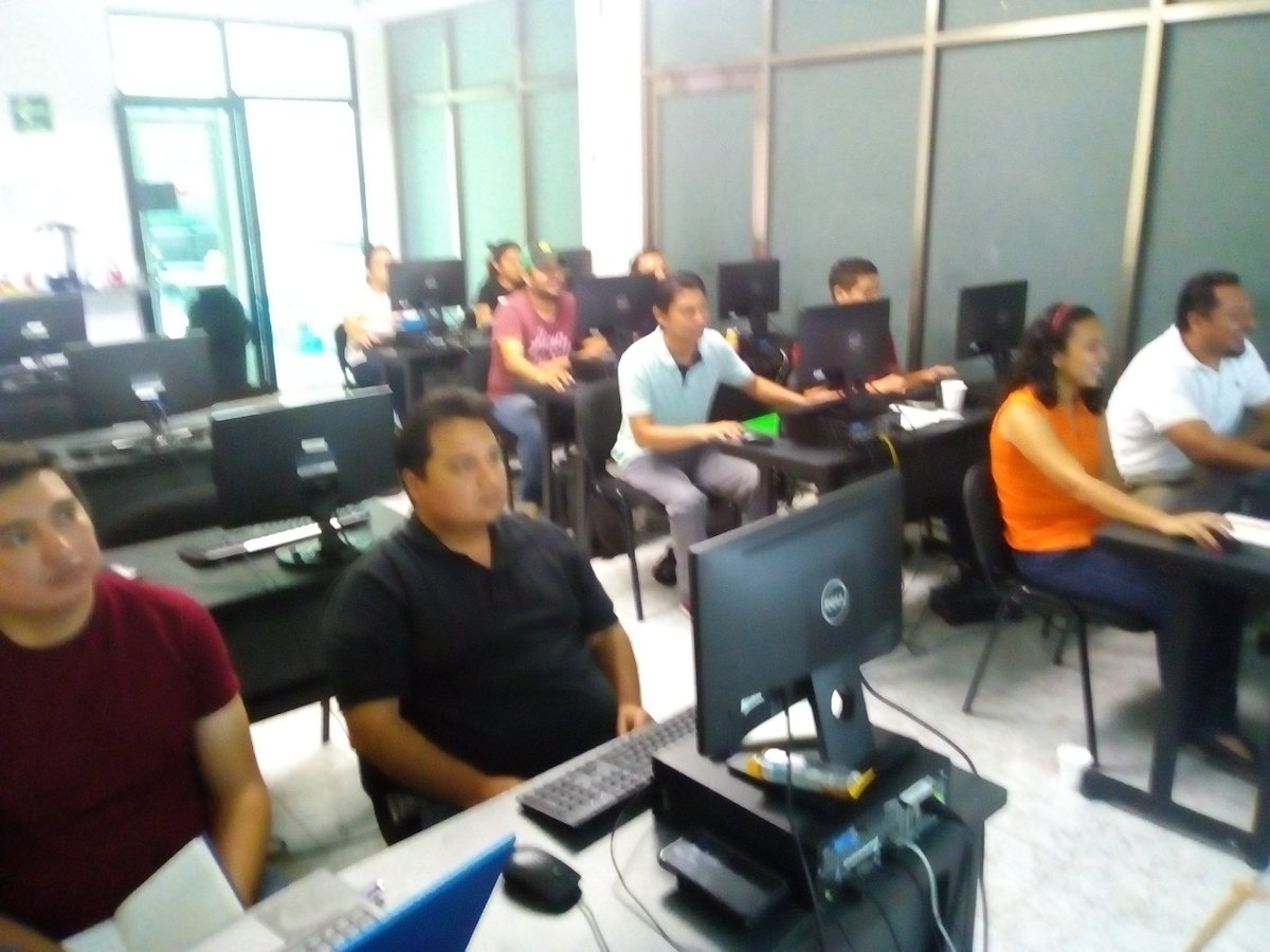 jgcp80's tweet photo. Segunda sesión del curso #OPUS17 #PresupuestoProgramable a personal de @ifeqroo
Agradezco la confianza y preferencia de @CMICqroo
@FersaArq @camilobradley @AlfonsoSantin @asdrubalSierraM @mmoguelm @cahuo https://t.co/Fo0R2jfDOg