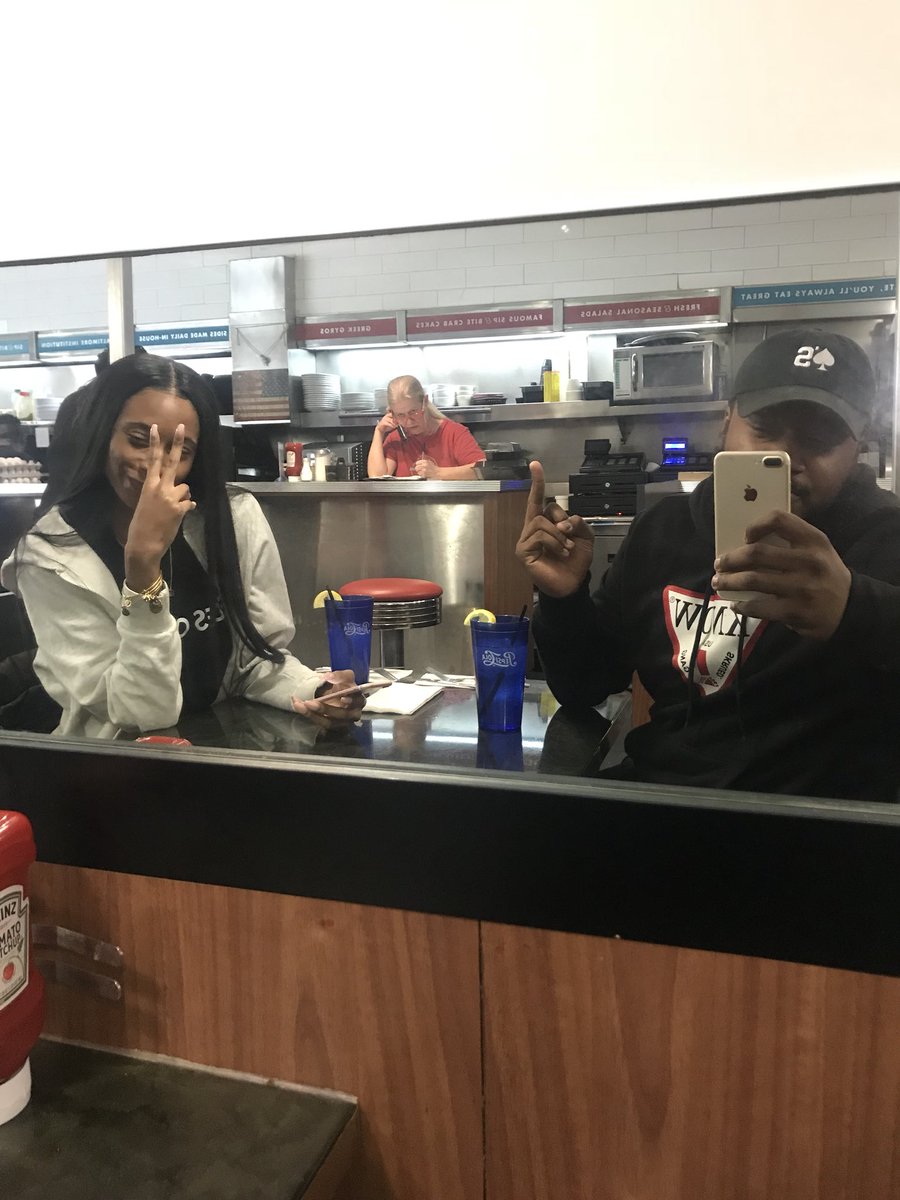 Showtime_Shad3's tweet photo. That’s my sishunna 💚 #NoCap #Brincess https://t.co/xqLsto0Rye