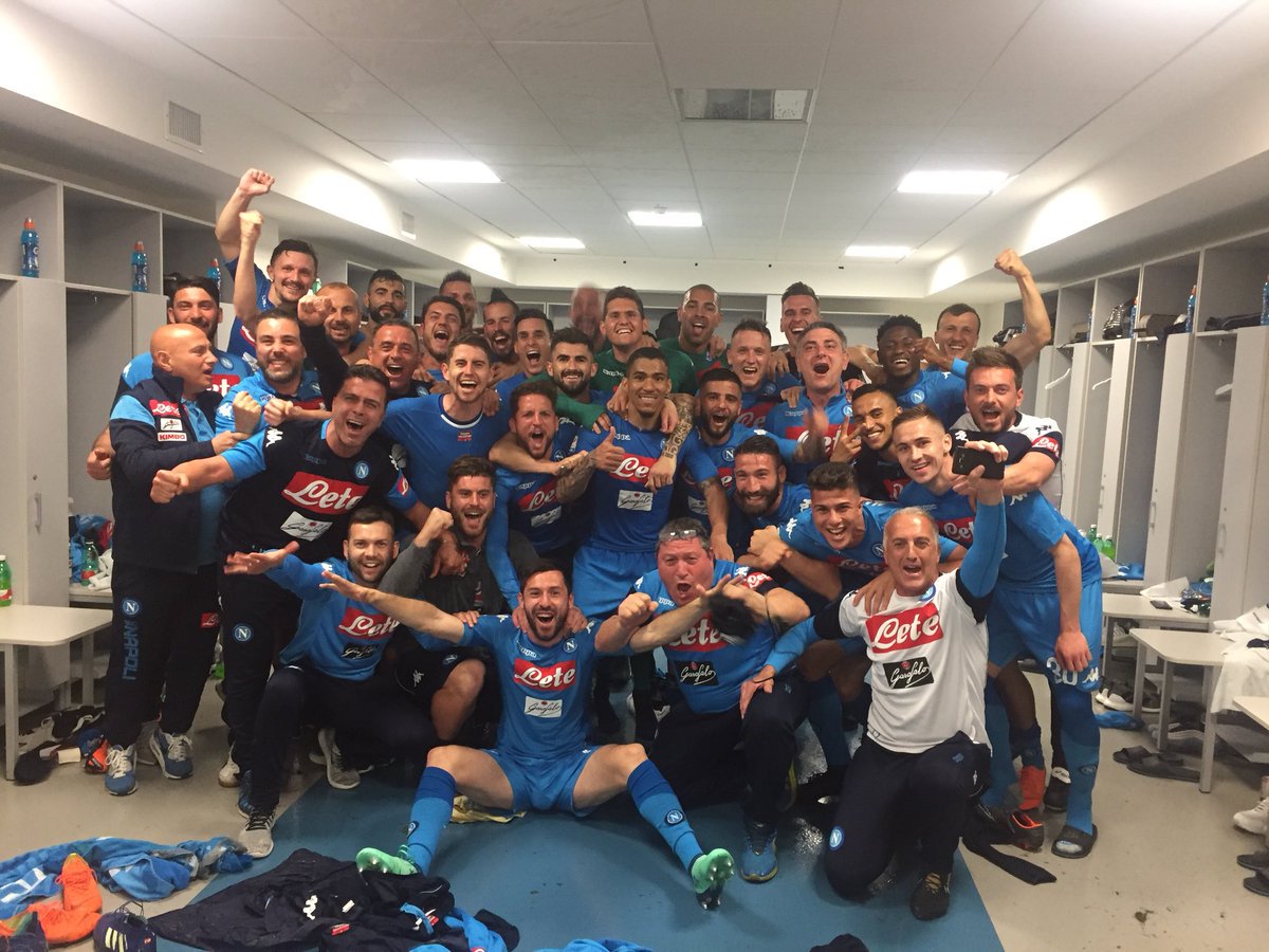 en_sscnapoli's tweet photo. We did it!!!!!! 💙

⚽️ #JuveNapoli 0-1 https://t.co/AJZqfHQboC
