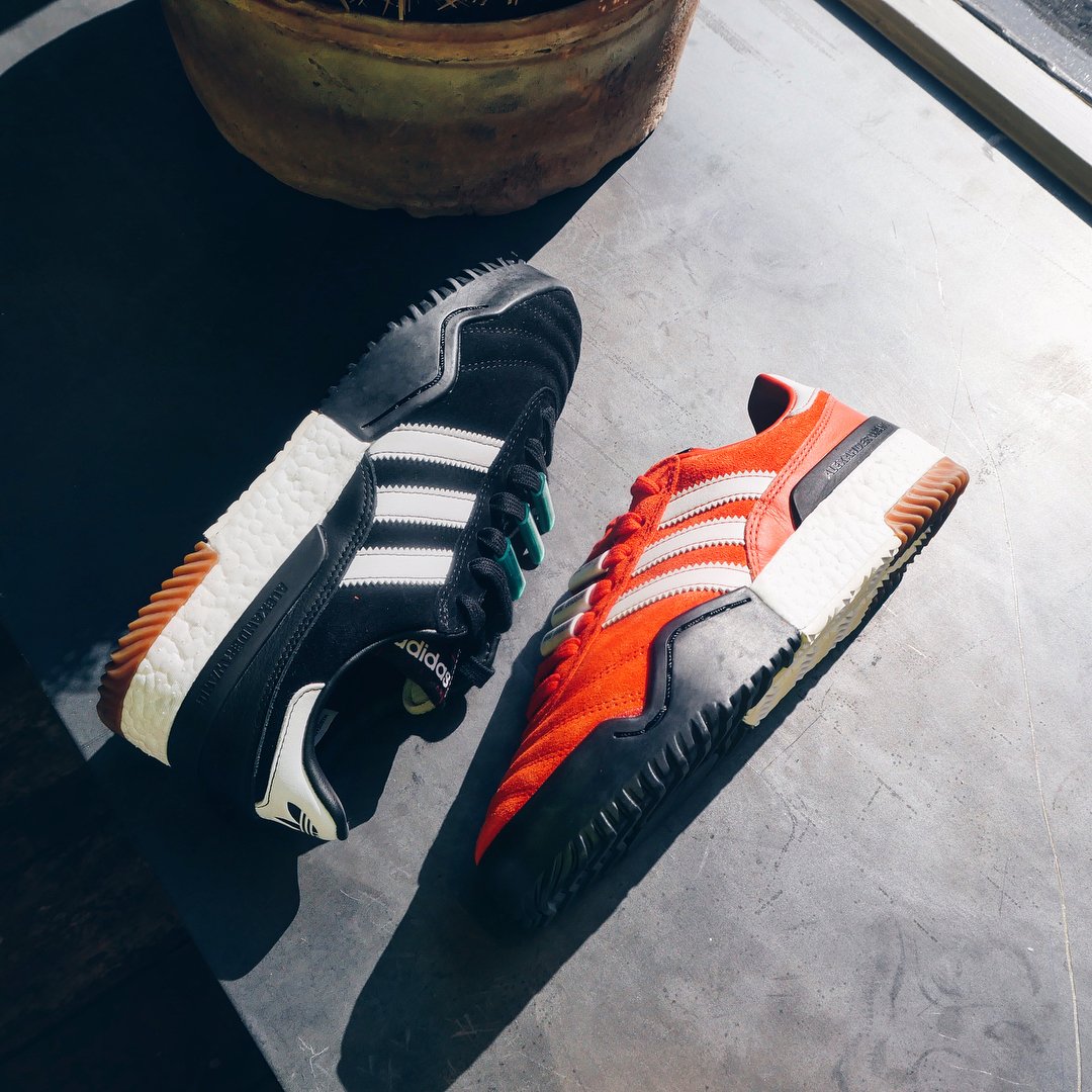 sneakersnstuff's tweet photo. The adidas by Alexander Wang Bball Soccer 'Bold Orange' &amp; 'Core Black’ — Now available online: https://t.co/rlKOkeTviM https://t.co/poNN2GtuEP