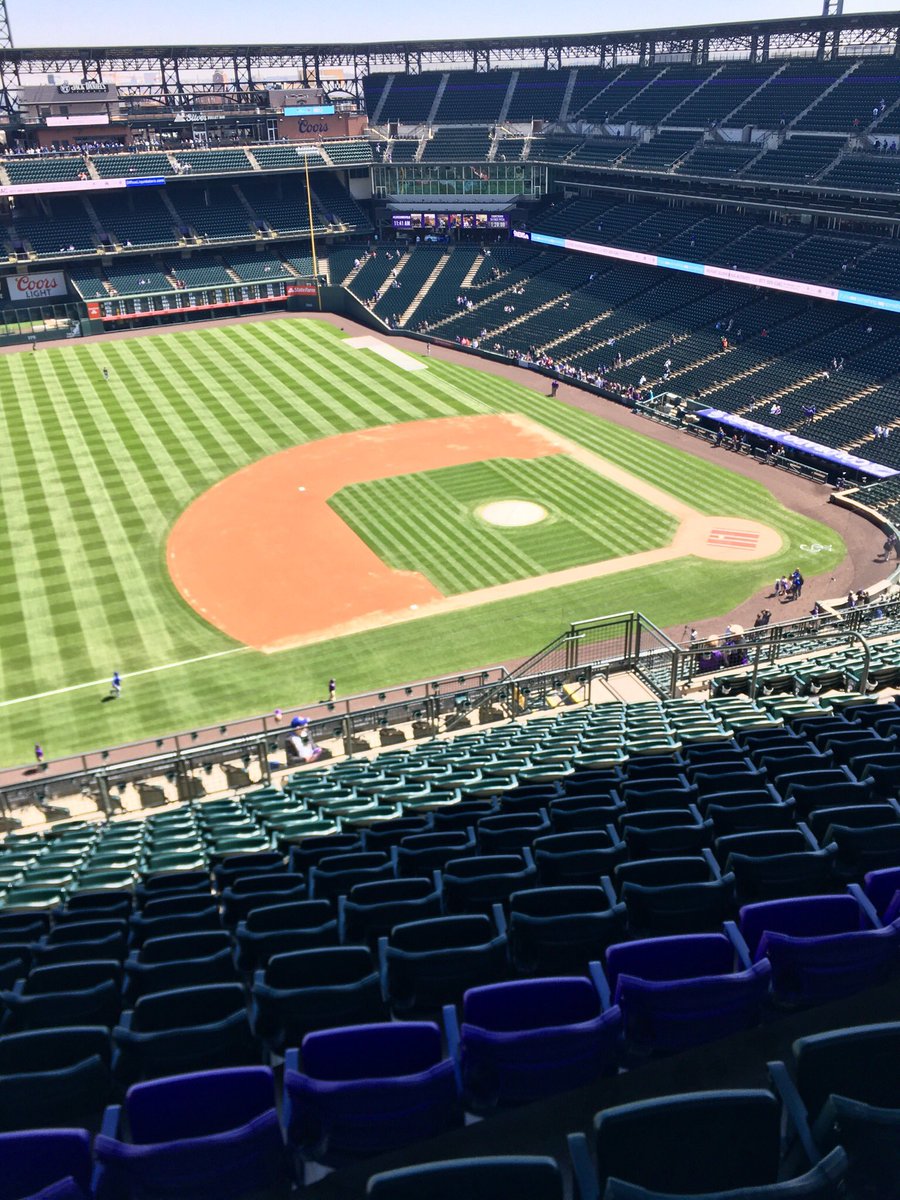 poesdaughter1's tweet photo. Game day at Coors Field. Go @Rockies! #baseballwithanaltitude https://t.co/xY30JlIwOZ