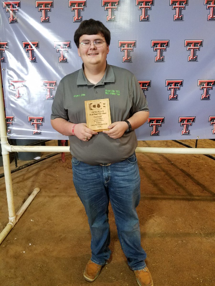 graysonawesome's tweet photo. Blessed with such a great team. Overall we placed 16th out of 49 teams. I placed 5th out of 188 people. Hopeful to continue wool judging in the future! #FFA #wooljudging @HuntsvilleFFA https://t.co/6QdKlgoxEB