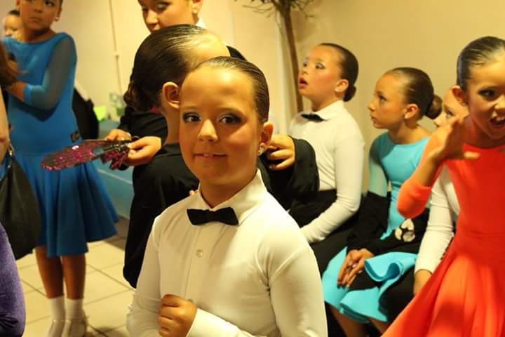 Welsh under 10 Latin fomation team champion Menna and her Trolls team <a href="/BryncethinPS/">@BryncethinPS</a>