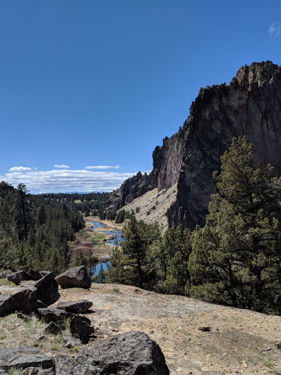 pacbackgear's tweet photo. Happy #EarthDay2018! We couldn't be more thankful to have the opportunity to explore such a beautiful planet. https://t.co/cb6xTfpKuV