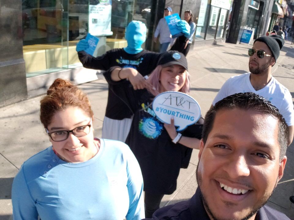 31Ditmars's tweet photo. The street team came to play!!! Yassss @Danny_Perez_01 @SergeyMak8 @MaxAcevedo8 !!!! #ditmars #att #astoria https://t.co/wJl5eVOX07
