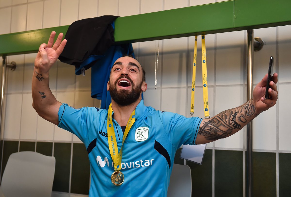 Making history: <a href="/ricardinho10ofi/">ricardinho10</a>
on joining <a href="/InterMovistar/">Movistar Inter FS</a>'s greats: "There was the 'Green Machine' of Schumacher, Marquinho, Daniel ... And now here we are!" bit.ly/2qSnyKH