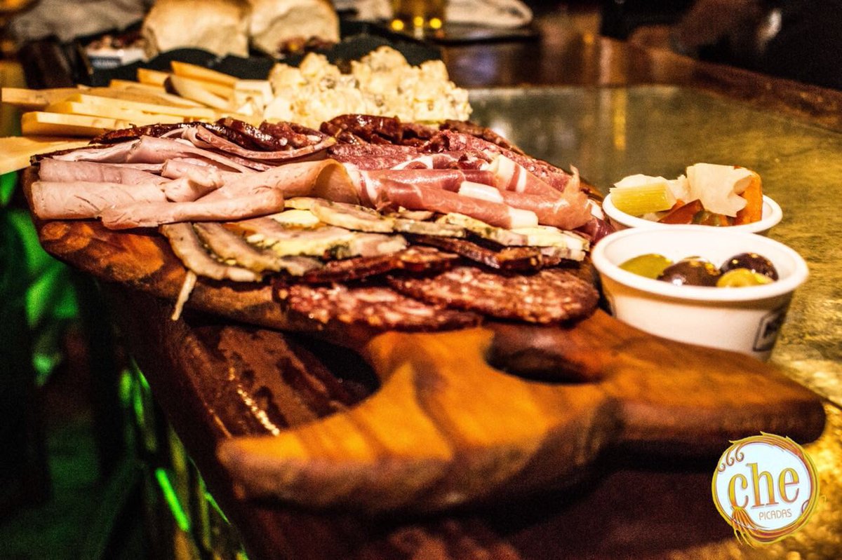 Chepicadasmdq's tweet photo. Domingo en Che Picadas #otoño #beer#bolichedeamigos https://t.co/Oif1NdWCH9