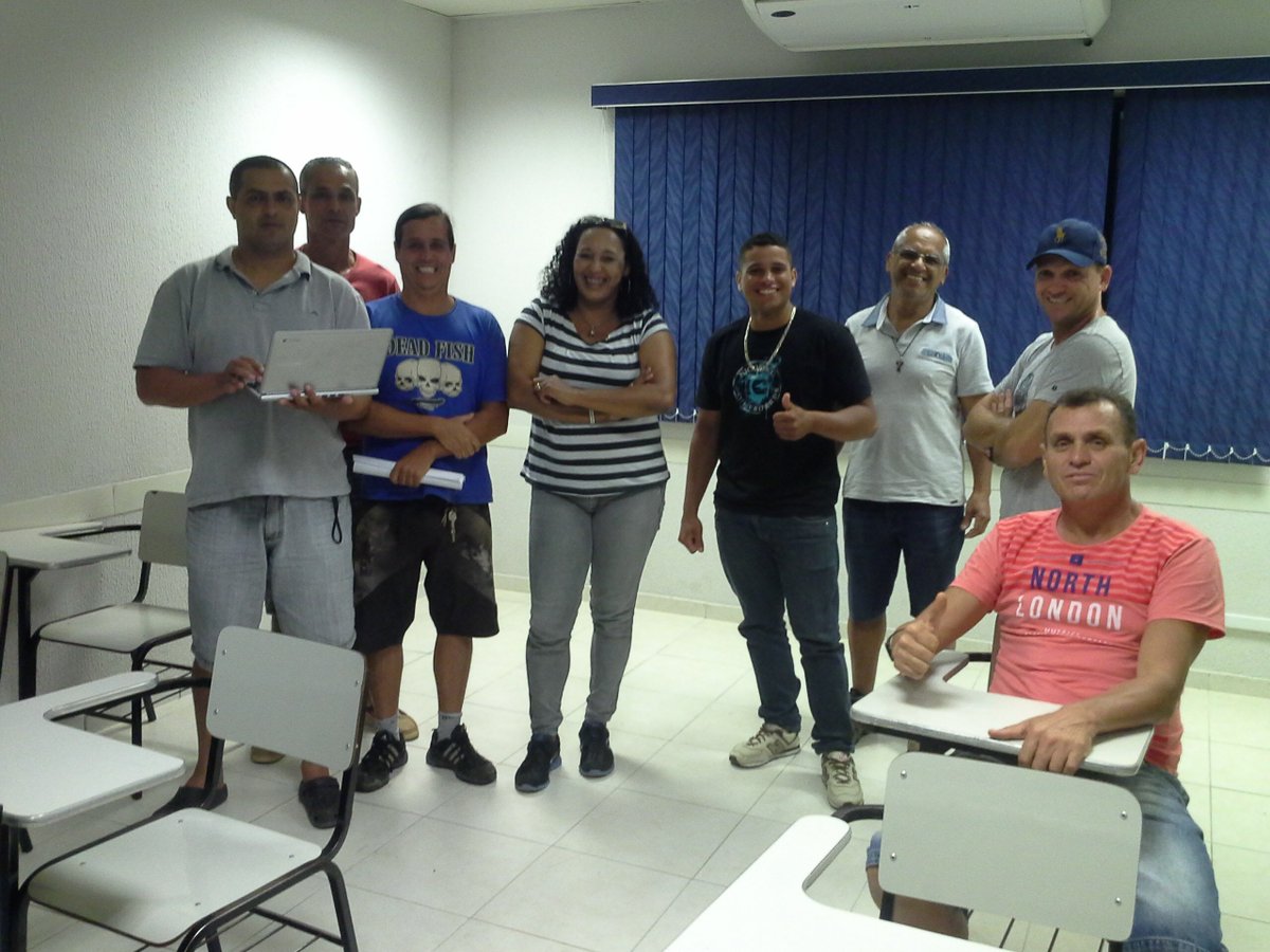 CeissaMelo's tweet photo. Saudades da Faculdade Metodista https://t.co/38A07zXAYK