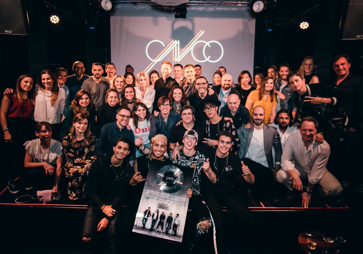 CNCOmusic's tweet photo. 5 MILLION SALES AWARD WORLWIDE 🌎📀 for Reggaetón Lento (Bailemos &amp; Remix @LittleMix ) 🙌 We are extremely grateful! https://t.co/MnKw3ItAmS