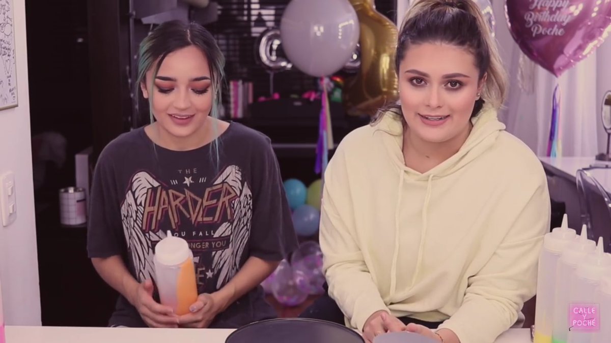 Jhoss112's tweet photo. SOY LA UNICA QUE VE ESTE VIDEO UNA Y OTRA Y OTRA Y OTRAAA VEEEZZZ ? 
#PremiosMTVMiaw 
#MTVLACARACYP https://t.co/naxJ9GxO1U