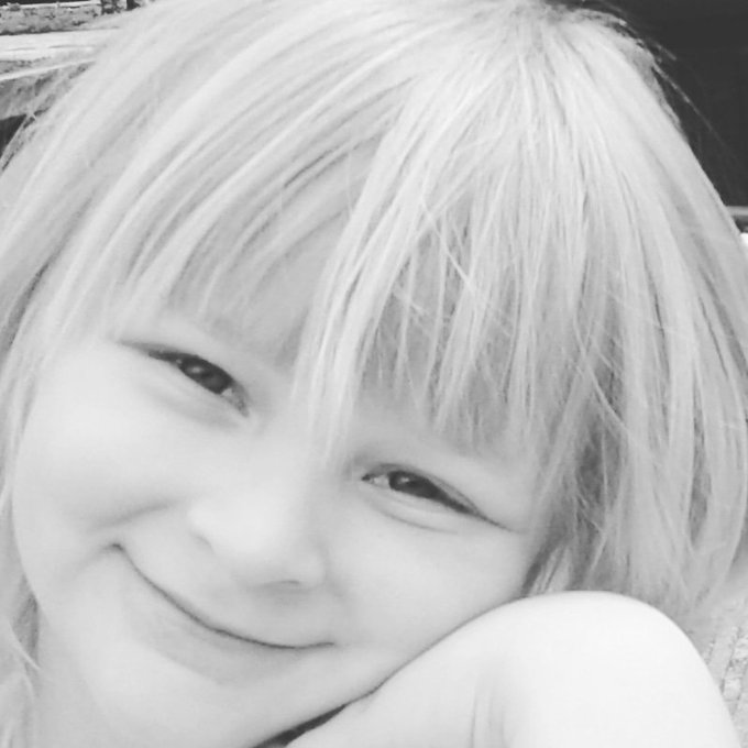 The Crazy Mommy Blog - Beautiful girl #beauty #BeautifulPeople #daughter #daughters #mydaughter #prettylittlething #mylife #blackandwhitephotography https://t.co/ili113TRHx
