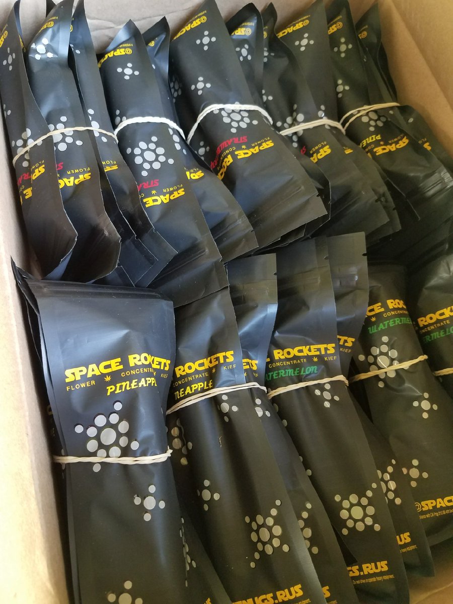 calicares's tweet photo. Blast Off! #spacerockets #ilovemyweed #calicaregroup https://t.co/oIJt81UkF5