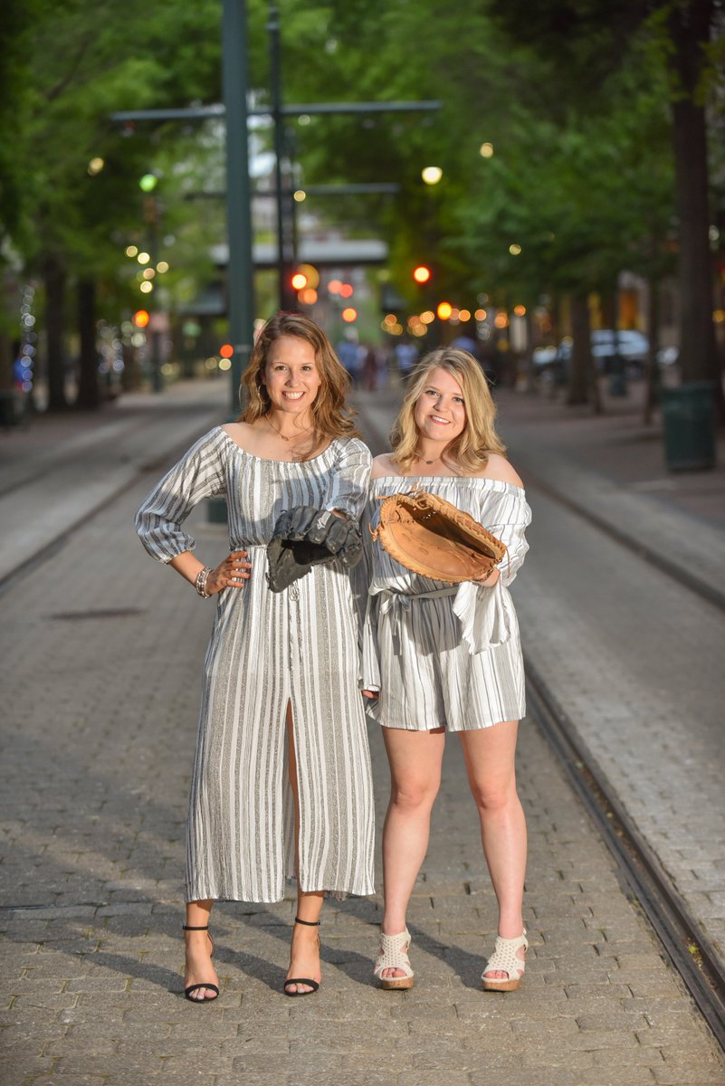 redbardes's tweet photo. Shooting into the night with @marleybay9 and @lizziejean822 . #901portraits #shoot901 @cdragonsoftball https://t.co/9JAiHgnNS4
