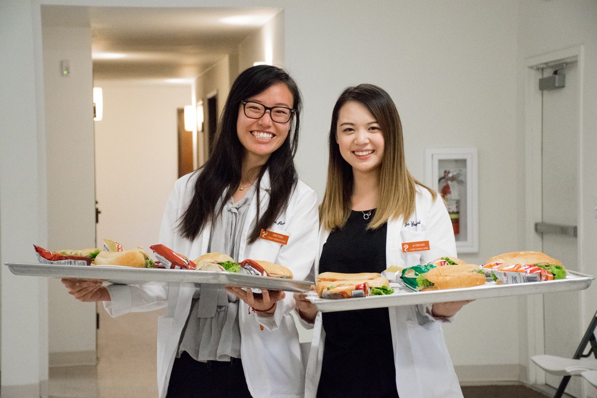 UTSNPhA's tweet photo. This weekend, we served patients at the Korean Community Center. In return, they served us a delicious, homemade lunch! We're grateful for the opportunity and food! @UTexasPharmacy #gamsahamnida #고맙습니다 #UTSNPhA #Region4YouCantIgnore #ConnectingThePieces #SNPhAConnects https://t.co/OYZqeKKd6K