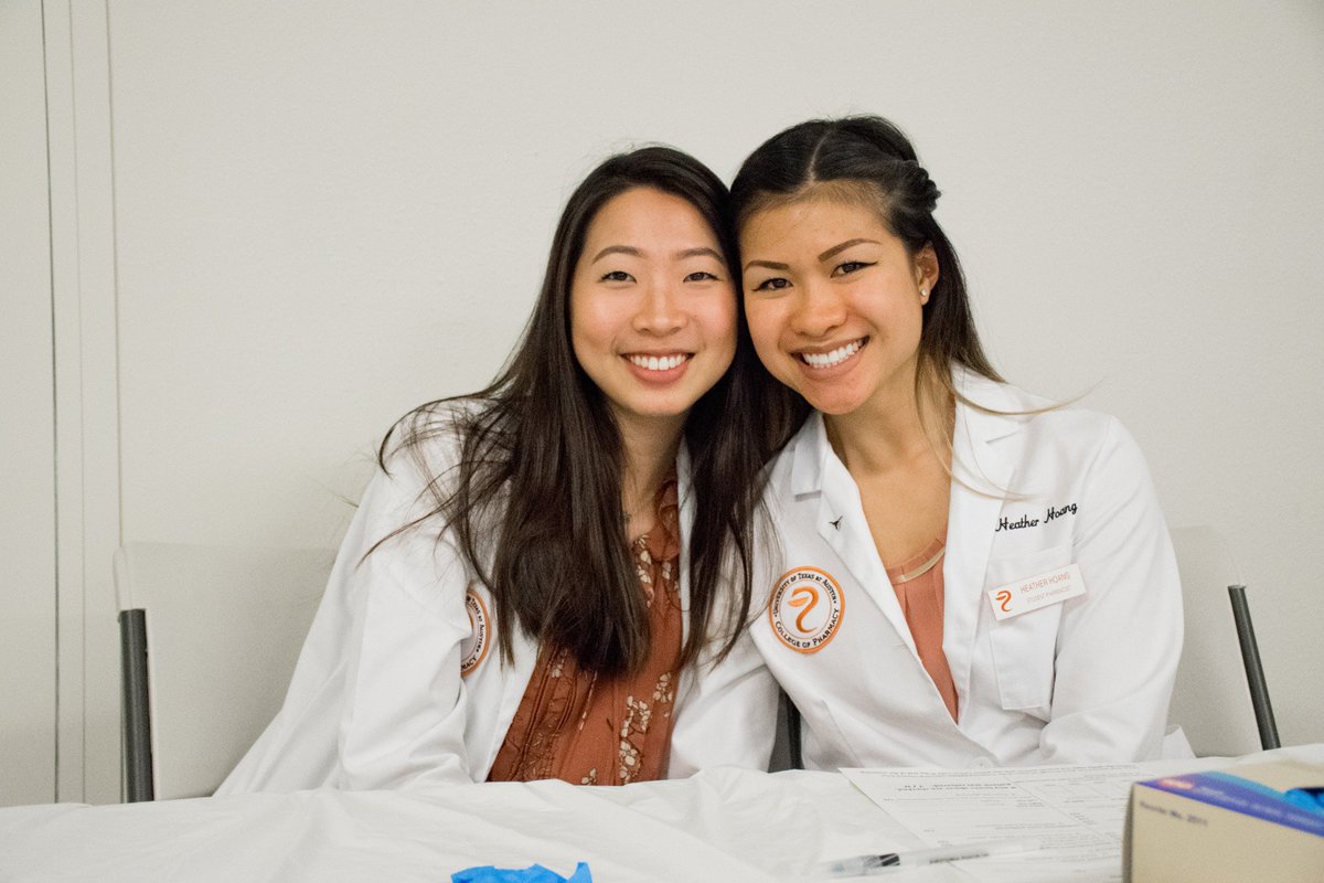 UTSNPhA's tweet photo. This weekend, we served patients at the Korean Community Center. In return, they served us a delicious, homemade lunch! We're grateful for the opportunity and food! @UTexasPharmacy #gamsahamnida #고맙습니다 #UTSNPhA #Region4YouCantIgnore #ConnectingThePieces #SNPhAConnects https://t.co/OYZqeKKd6K