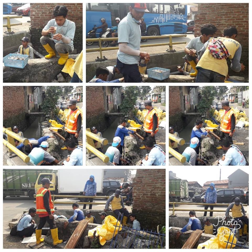 Giat monitoring pemasangan jaring di anak kali Cilimus oleh DPU Kota Bandung tgl.17.04.201 <a href="/KecBankul/">Kec. Bandung Kulon</a>