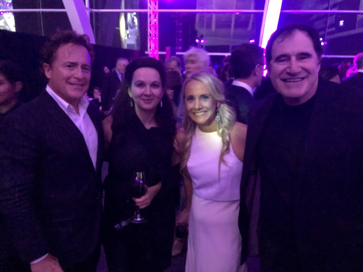 VioricaMarian1's tweet photo. An unforgettable evening! #NUCommFest #PurplePride @NU_SoC @RealRichardKind https://t.co/f3PFcYCQrv