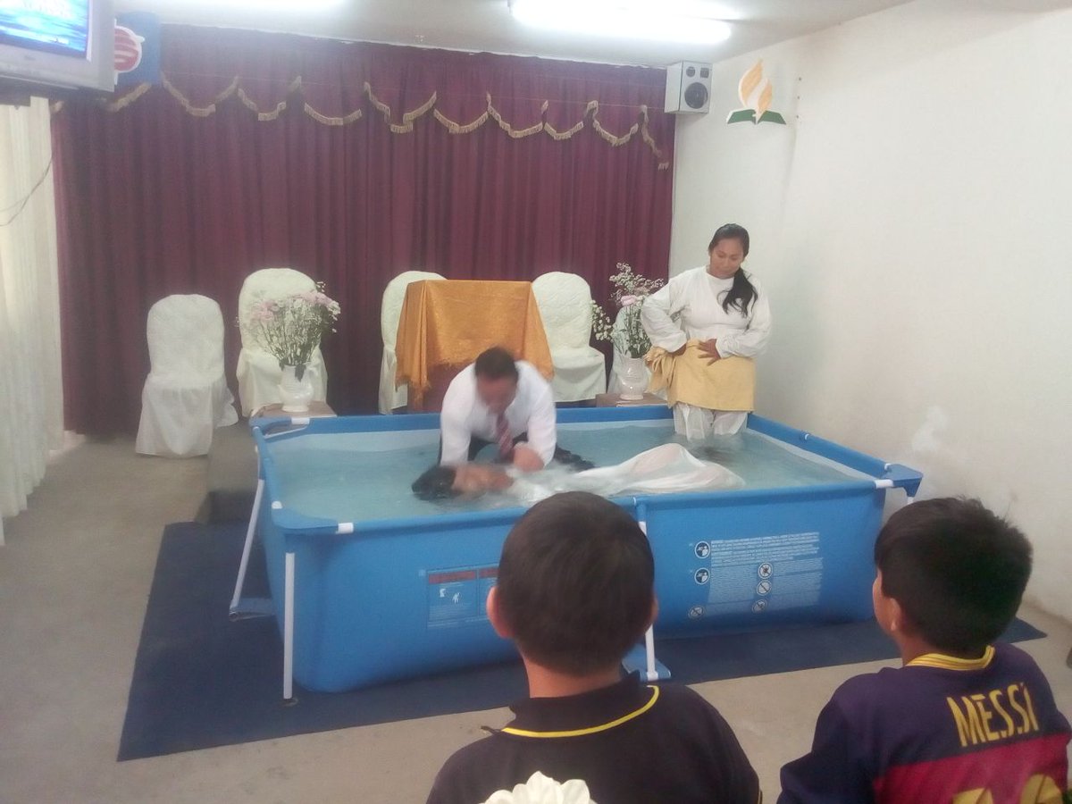 nobezu's tweet photo. Revive 5.0 vidas transformadas por la gracia de Dios VMC #lluviasdeBendiciones
@JairTeologo @YudyVilladeRome https://t.co/irpfLES1Hj