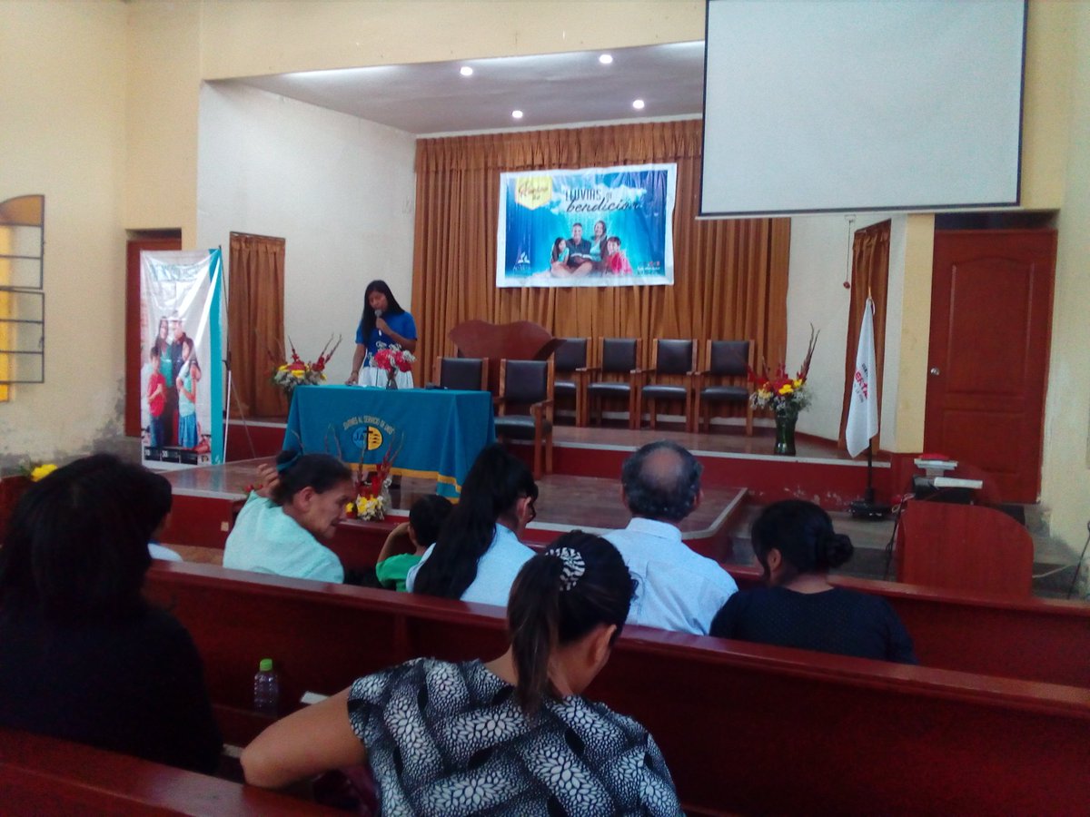 nobezu's tweet photo. Revive 5.0 vidas transformadas por la gracia de Dios VMC #lluviasdeBendiciones
@JairTeologo @YudyVilladeRome https://t.co/irpfLES1Hj