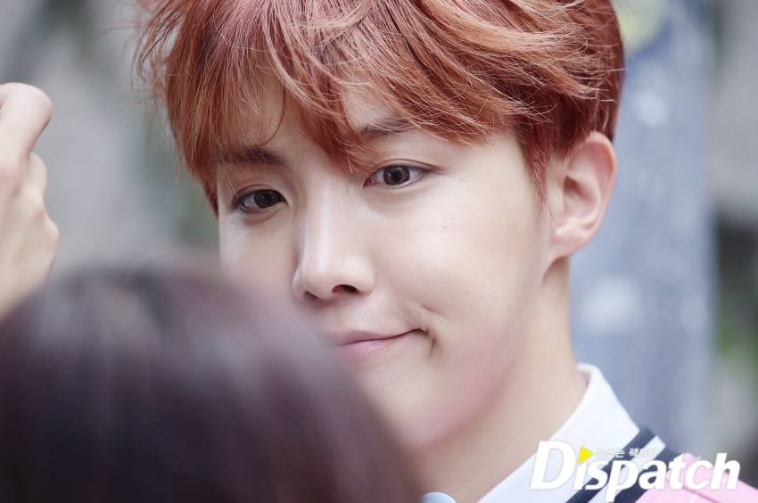 SunshineOf1997's tweet photo. #디아이콘
#BTSHas7Members
#JHOPE #BTS
BTS HAS SEVEN MEMBERS OK? :) PLEASE BE FAIR WITH ALL MEMBERS, WE NEED YOUR EXPLANATION, @Dicon_korea https://t.co/SVjyBCVn5n