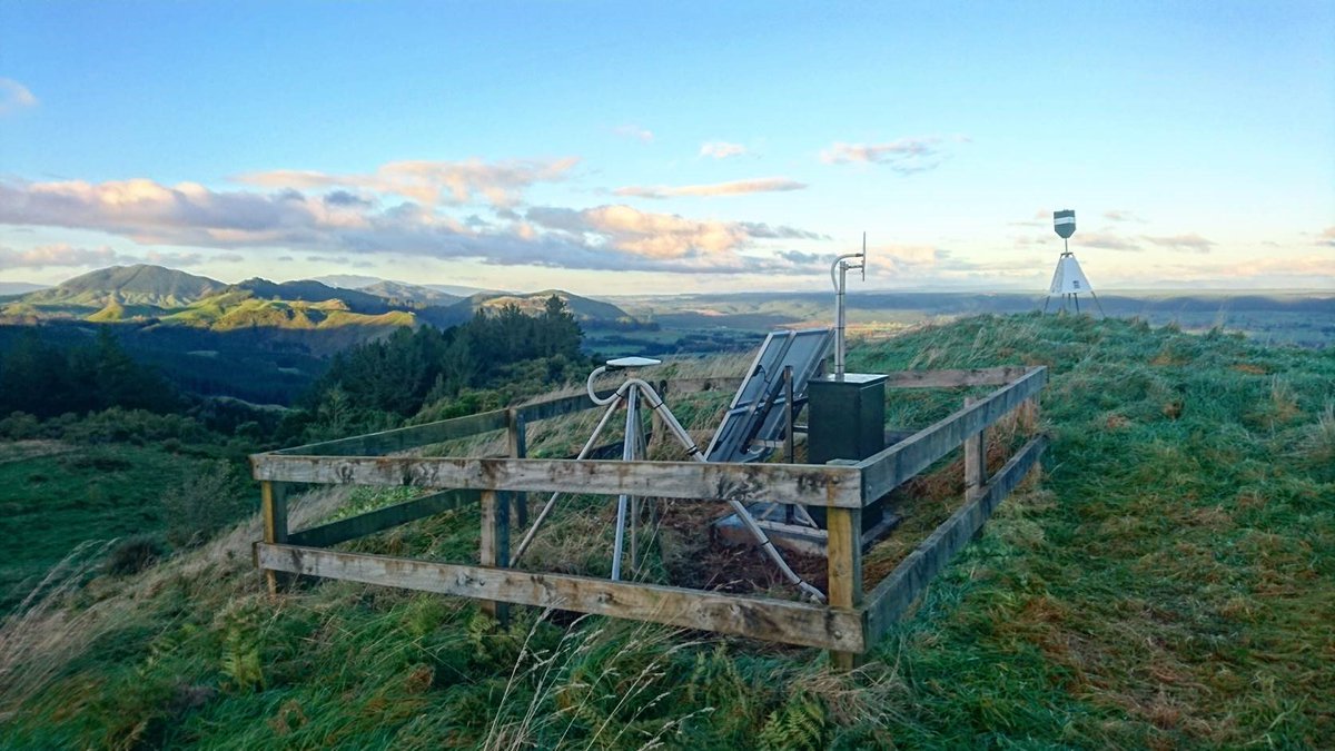 One of our East Cape sites looking sharp as the autumn sun went down last week. A view worth sharing. Happy Monday. 🍂🌄

See where GeoNet's ~600 sites are with this map: geonet.org.nz/data/network/s…