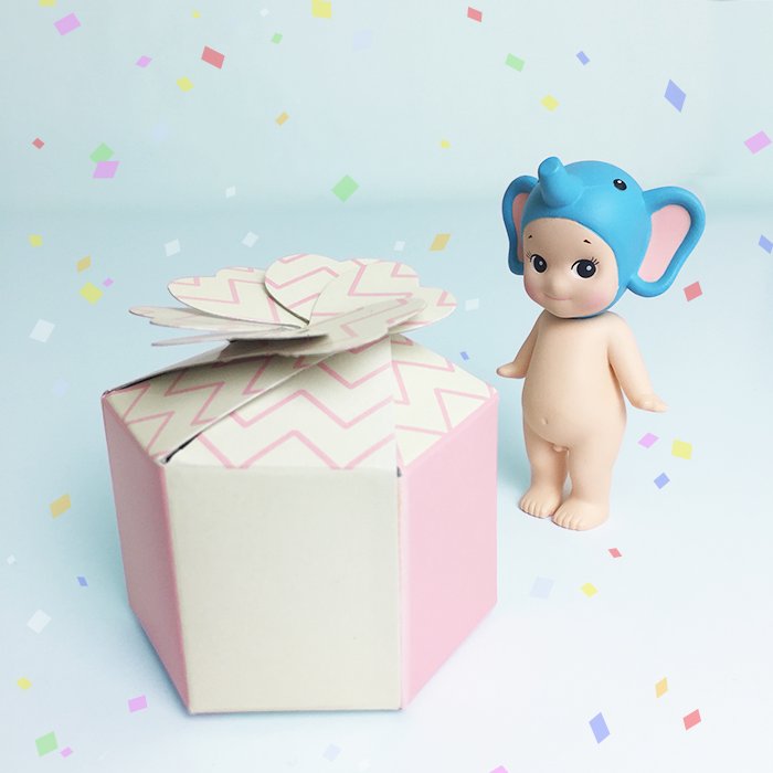 SonnyAngel_PR's tweet photo. プレゼントボックス7個目✨中身を見てみよう♪

7th gift has arrived! ✨Let’s go &amp; open!

https://t.co/bgDzwoMz2F
#SA14th #sonnyangel #ソニーエンジェル https://t.co/Tw5nk1S5a2