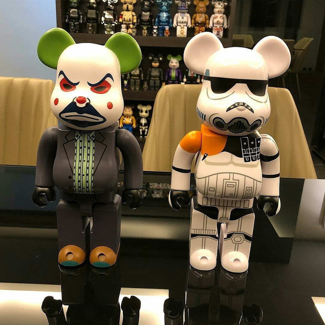 OnlyVHONGsters's tweet photo. #BankRobberJoker #TheDarkKnight #SandTropper #StarWars #bearbrick400 https://t.co/AykmAllahI
