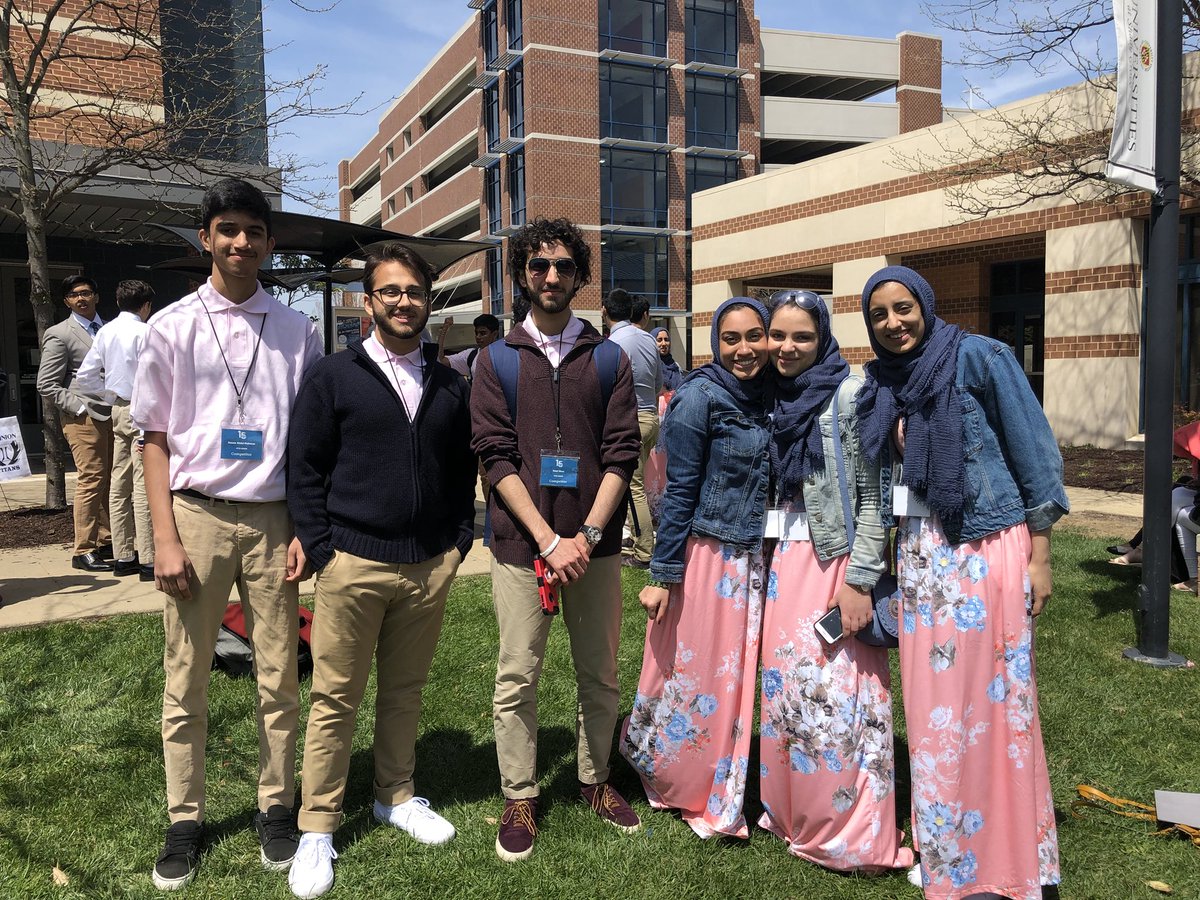 domsa_'s tweet photo. Pics from this amazing weekend at @DCMIST Also huge shoutout to Veiled Beaut for providing our girls with such stylish and comfortable scarves! https://t.co/pBWcPtTQpE