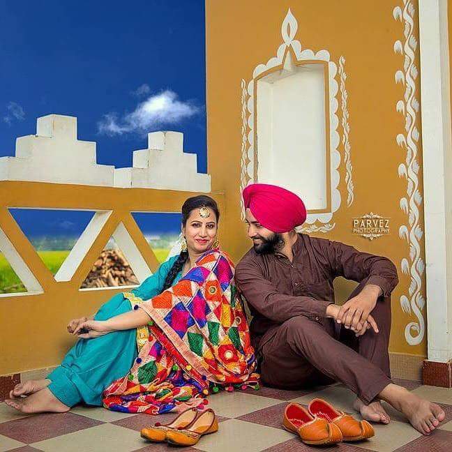 rai_pataka's tweet photo. ਇੱਕ #ਤੇਰੇ ਹੀ ਨਾਲ ਲਾਵਾਂ ਲੈਣੀਆਂ🙈 😍
ਦੂਜੀ ਕੋਈ ਮੰਗ #Rabb ਤੋ ਨੀ ਮੰਗ ਦੀ😚😍
ਉਂਝ ਦਿਲ💖 ਚ ਤਾਂ ਕਈ #feelingaa😍😍
ਤੇਰੇ ਮੂਹਰੇ ਆ ਕੇ ਰਹਿਵਾਂ ਸੰਗ ਦੀ 😌😌🙈 https://t.co/ZcdUtc8MtP