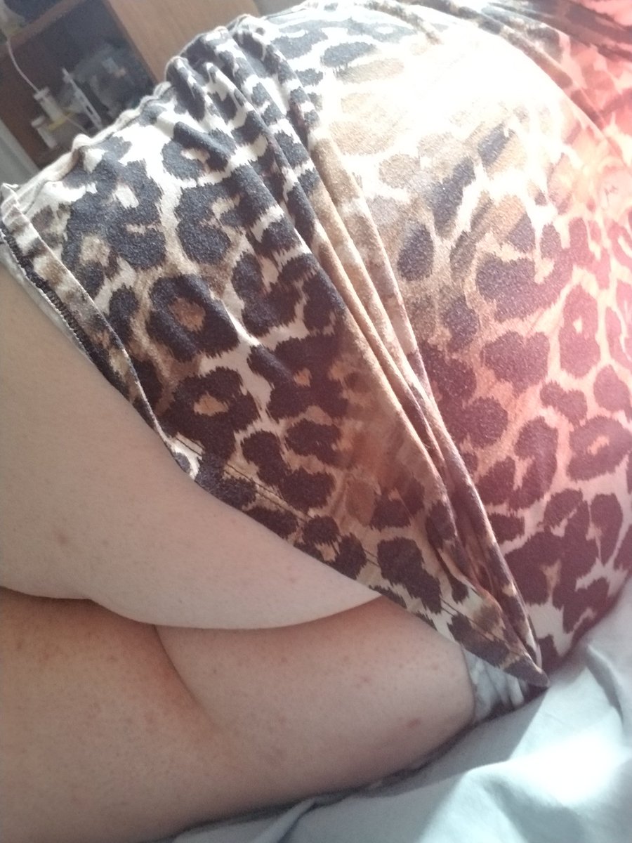 SamiSueXXX's tweet photo. No panties... #Nopanties #pawg #booty #bootyfordaddy https://t.co/VV1jUtr4XV