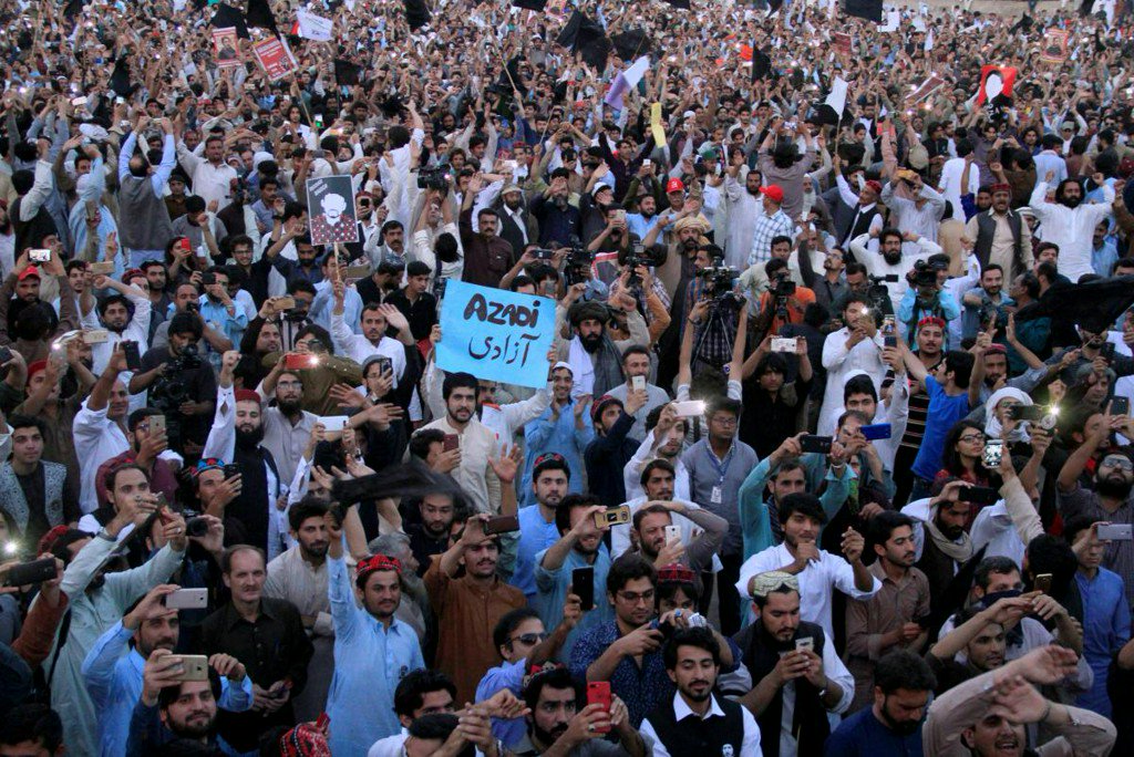 Reuters's tweet photo. Pakistani rights group attracts 8,000 to rally despite state pressure https://t.co/aDRcouFXlc https://t.co/jpglRIP0o3