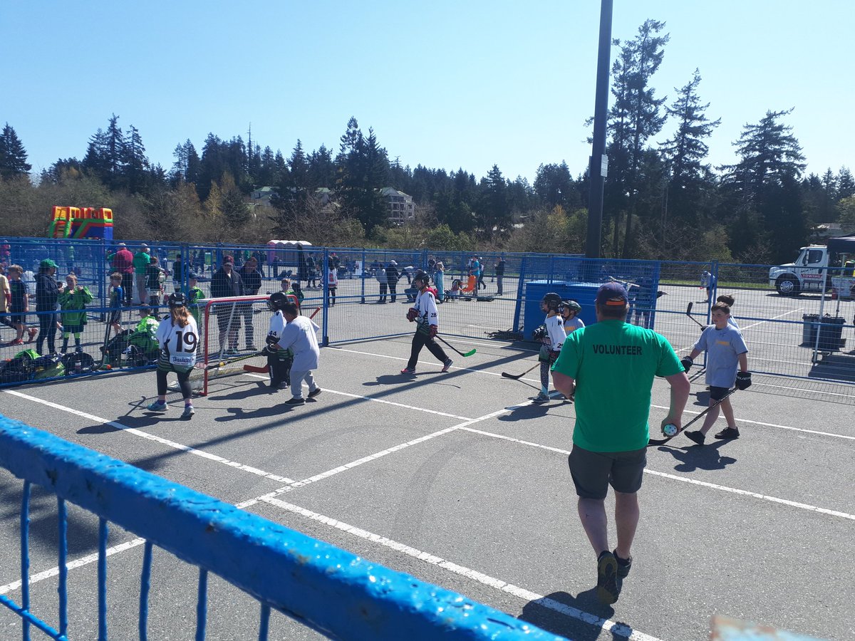 Beautiful Day at the Nanaimo Street Hockey fundraiser for the Humbolt Broncos!!  Go Team IEC
#HumboltStrong #Nanaimo #Community
#IslandElectricTeam
#StreetHockeyFundraiser #islandstrong