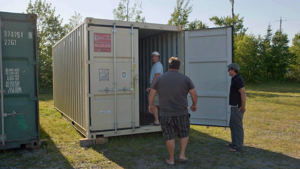 brojects's tweet photo. BIG shout-out to our friends at The Sea Can Guy who supplied the custom shipping container seen in Ep 6 of #BuiltForTheWeekend. The company ships Canada-wide w/ locations in #NovaScotia #NewBrunswick #Ontario and #Quebec.
#shippingcontainers
#seacans #DIY https://t.co/1Jyy10qKY7