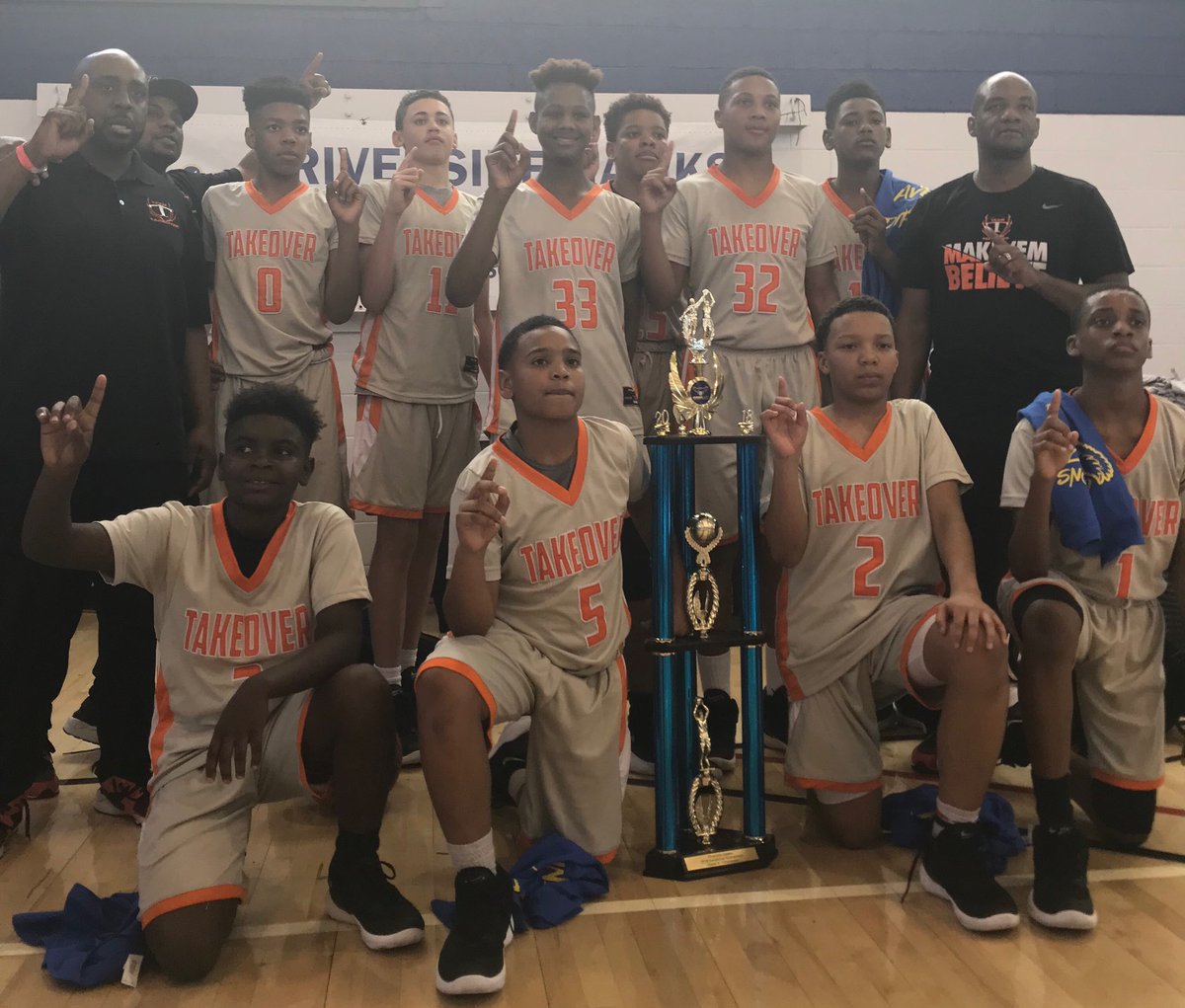 blackstonejr's tweet photo. 2024 Team Takeover Strikes in NYC at the #Riversideinvitational #Takerovrrgrassroots https://t.co/wsRatD5FB9
