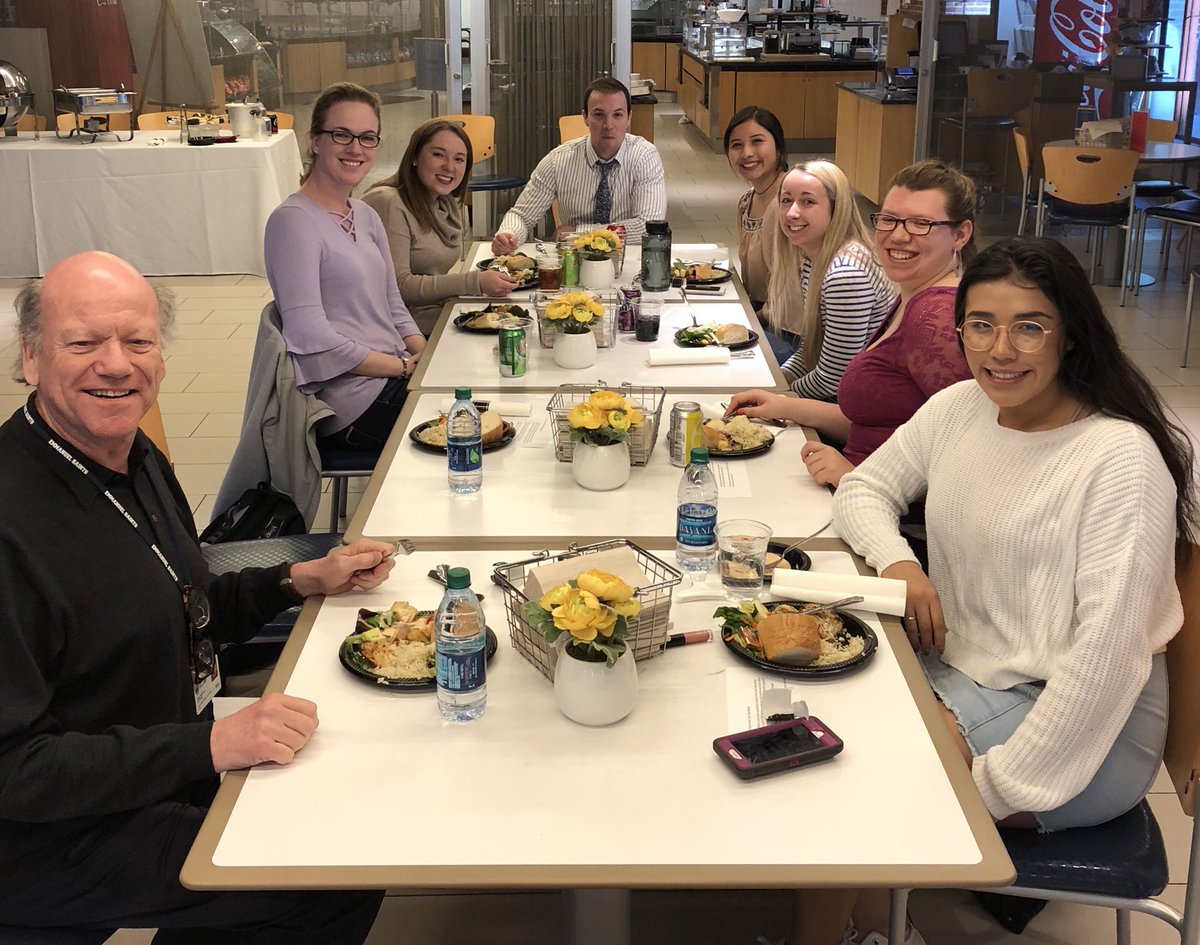 BradleydDeirdre's tweet photo. Four Year Service Program final dinner @EmmanuelCollege Congratulations and best wishes to our seniors - Emily OβBrien & Emma Estabrook ππ#ecserves https://t.co/VmKxt9ff5h