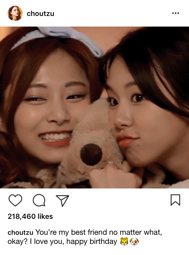 Dahyun checks her Instagram part two