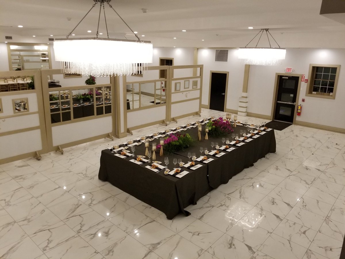 TastyEdge's tweet photo. Another day! another Simcha! another Happy customer!
@TastyEdge
THIS IS WHAT WE DO, THIS IS OUR PASSION!! DREAM IT, WE MAKE IT!🌌
------------
We Will Personalize Your Event to Your Taste, Budget and Style. Call us today to book your next event 845-204-8080  #TastyEdgeCatering https://t.co/R64y1lb0TS