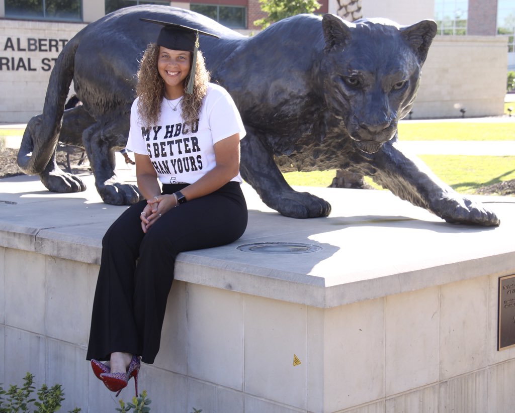Mandy_Fressssh's tweet photo. 20 days.. 🎓 https://t.co/iNlmujsnKA