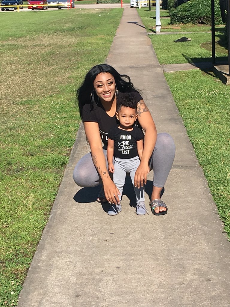 okay_kiara's tweet photo. Mommies Precious baby 🔐🖤 #SundayFunday https://t.co/MCv0XZuUKz