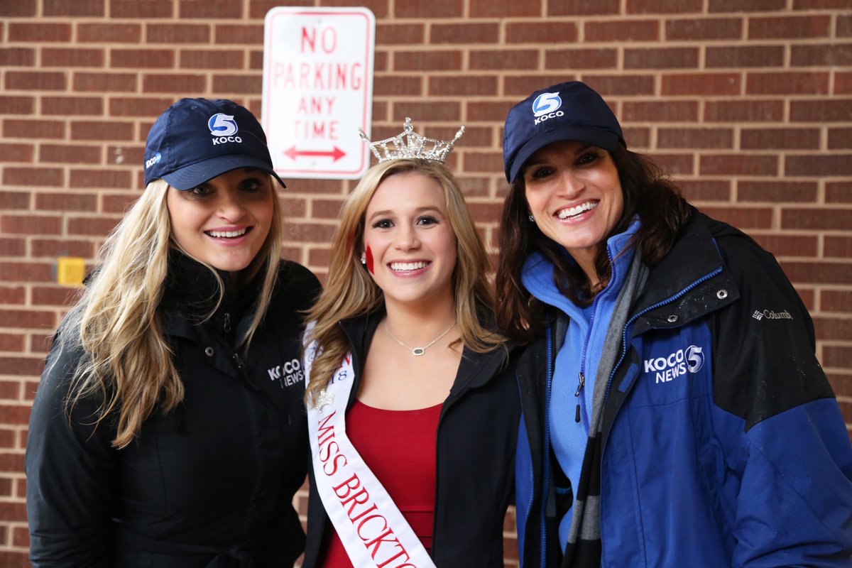 EmilyFaithTV's tweet photo. Best part of #heartwalk2018 @oumedicalchildrens was visiting with all the amazing kids!
 #goredforwomen #chidrenshospital #AmericanHeartAssociation #volunteering #OUMedicalCenter #miraclestory #writeyourownstory @koconews @KOCOAbigail @KOCOJessica #sportacus https://t.co/7r1aCjiEWA