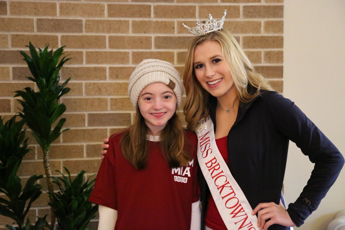 EmilyFaithTV's tweet photo. Best part of #heartwalk2018 @oumedicalchildrens was visiting with all the amazing kids!
 #goredforwomen #chidrenshospital #AmericanHeartAssociation #volunteering #OUMedicalCenter #miraclestory #writeyourownstory @koconews @KOCOAbigail @KOCOJessica #sportacus https://t.co/7r1aCjiEWA
